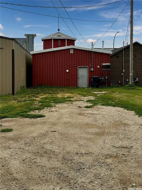 307 Main STREET, Hague, SK S0K 1X0