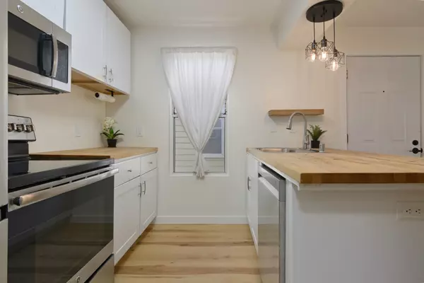 Waikoloa, HI 96738,68-3831 LUA KULA ST #G203