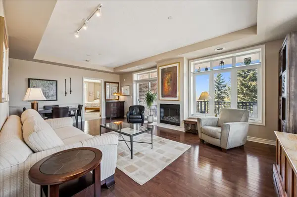 71 Bayberry DR #212, Guelph, ON N1G 5K9