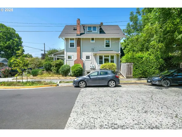 Portland, OR 97214,3955 SE MADISON ST