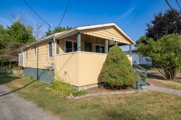 Brockville, ON K6V 2L3,190 Ormond ST