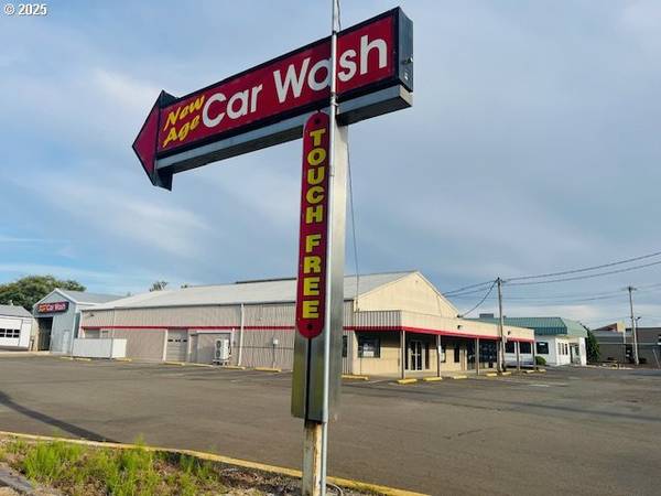 Tillamook, OR 97141,1865 MAIN AVE