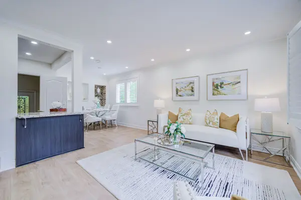 Toronto C06, ON M3H 3X1,248 Codsell AVE