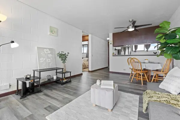 Hilo, HI 96720,1875 KALANIANOLE AVE #404