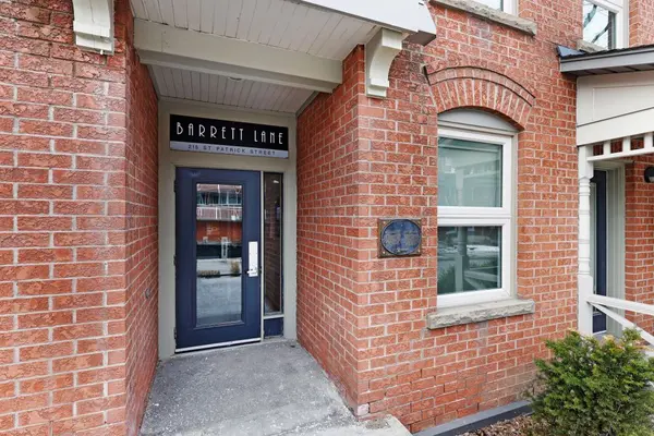 Lower Town - Sandy Hill, ON K1N 5K2,215 St Patrick ST #11