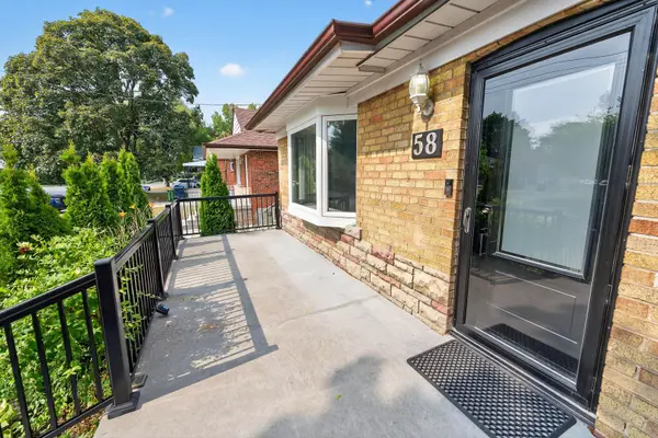 Toronto E04, ON M1P 1B9,58 Leahann DR