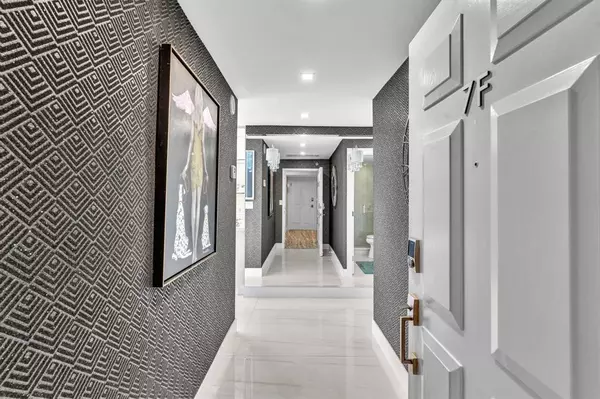 Boca Raton, FL 33432,701 E Camino Real #7F