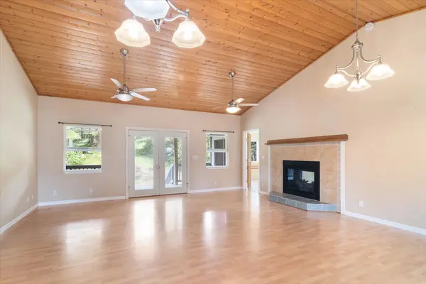 19-4108 HAUNANI RD, Volcano, HI 96785