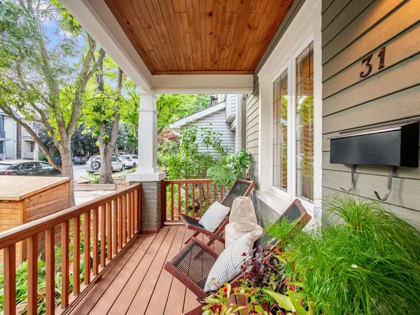 Toronto E01, ON M4J 3T3,31 Seymour AVE