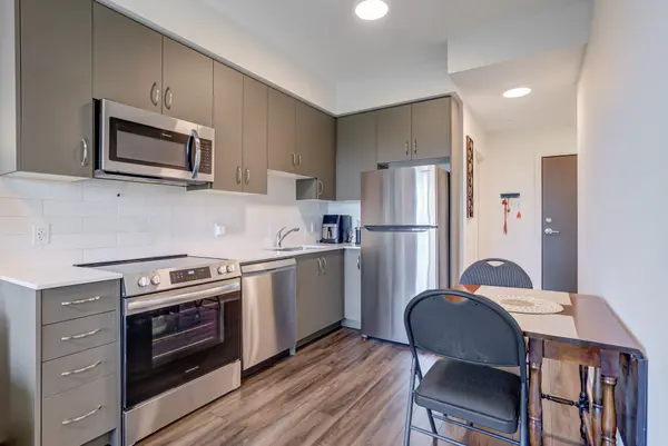 Oshawa, ON L1L 0M5,385 Arctic Red DR #324