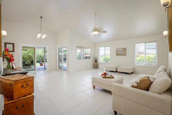 77-152 QUEEN KALAMA AVE, Kailua-kona, HI 96740