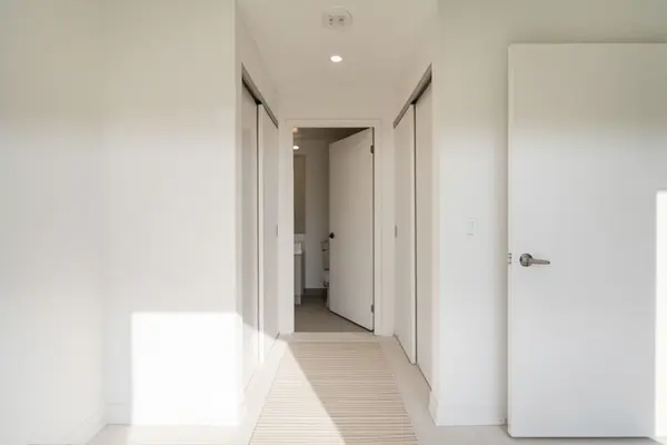 Toronto W01, ON M3H 3N2,57 Brock AVE #215