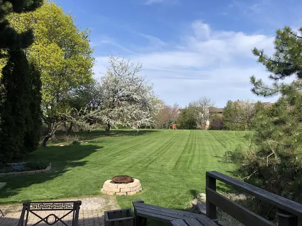 Mississauga, ON L5L 3M7,4424 Treetop CT