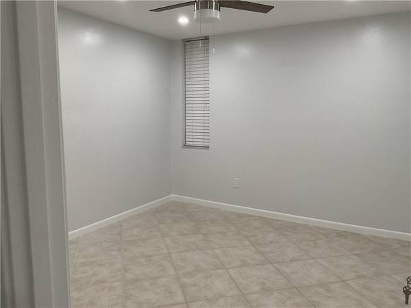 Plantation, FL 33317,6800 Cypress Rd #208