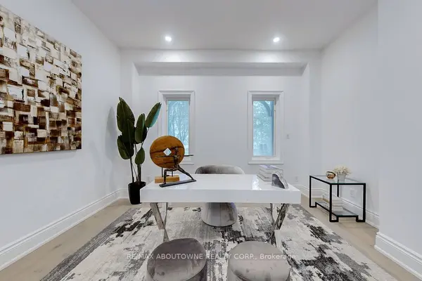 Oakville, ON L6J 7W6,116 Parkwood CT