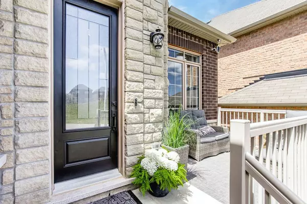 Barrie, ON L4N 5S4,27 Muirfield DR