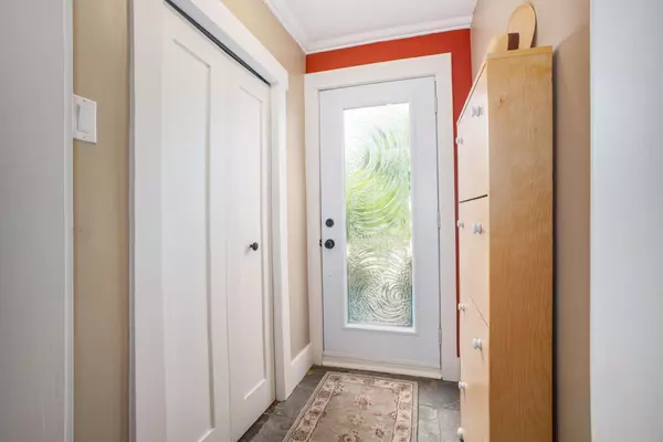 Tunneys Pasture And Ottawa West, ON K1Y 0M3,236 Northwestern AVE