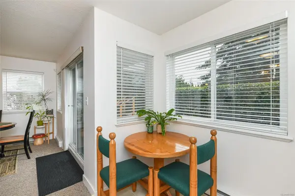 Comox, BC V9M 3S9,698 Aspen Rd #106A