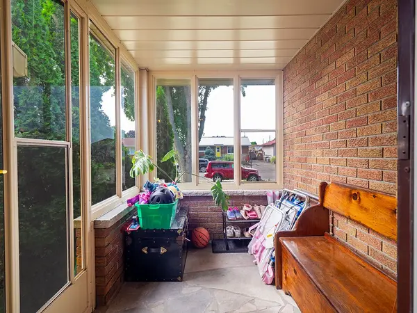 Port Colborne, ON L3K 3C3,15 Michael DR S