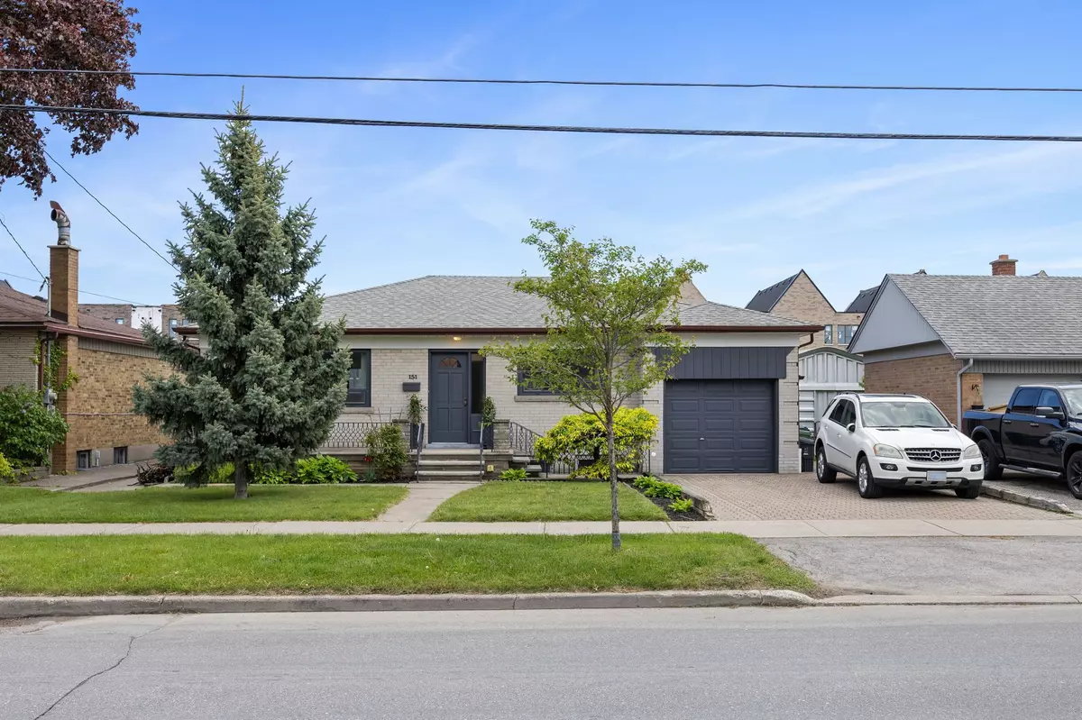 Toronto C04, ON M6A 1N3,151 Ranee AVE