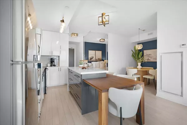 Toronto W04, ON M6A 0C4,3091 Dufferin ST #824