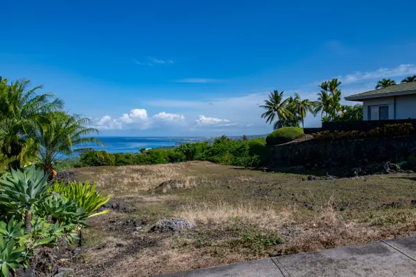 KIAAINA ST, Kailua-kona, HI 96740