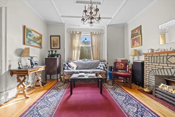 Glebe - Ottawa East And Area, ON K1S 4T9,46 Leonard AVE