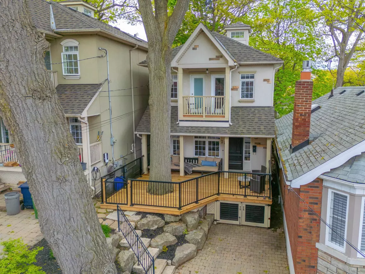 Toronto E06, ON M1N 2S9,21 Courcelette RD