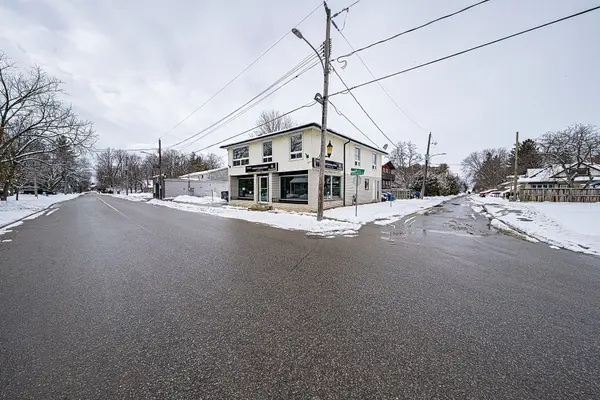 Georgina, ON L0E 1L0,920 Lake DR