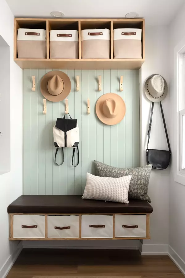 Toronto W03, ON M6N 3H9,299 Blackthorn AVE