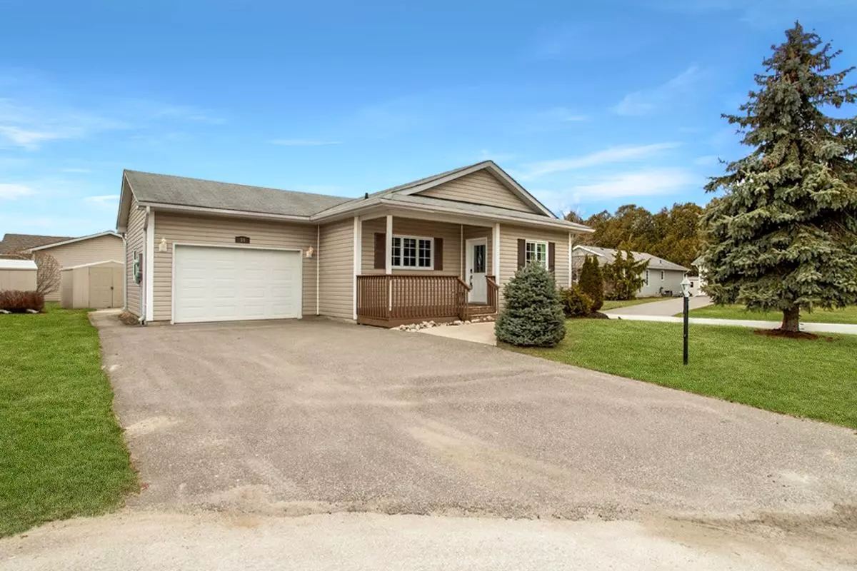 Wasaga Beach, ON L9Z 3A8,10 ATLANTIC . AVE