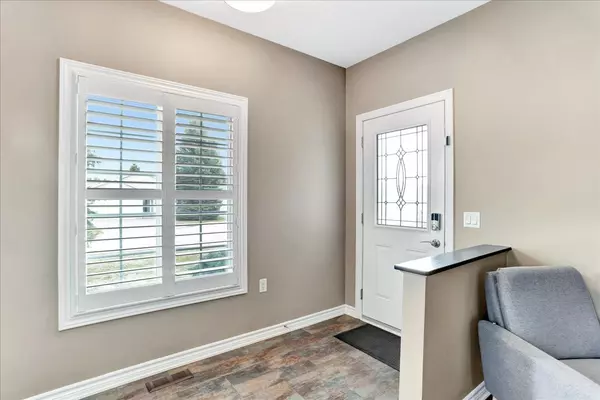 Wasaga Beach, ON L9Z 3A8,10 ATLANTIC . AVE