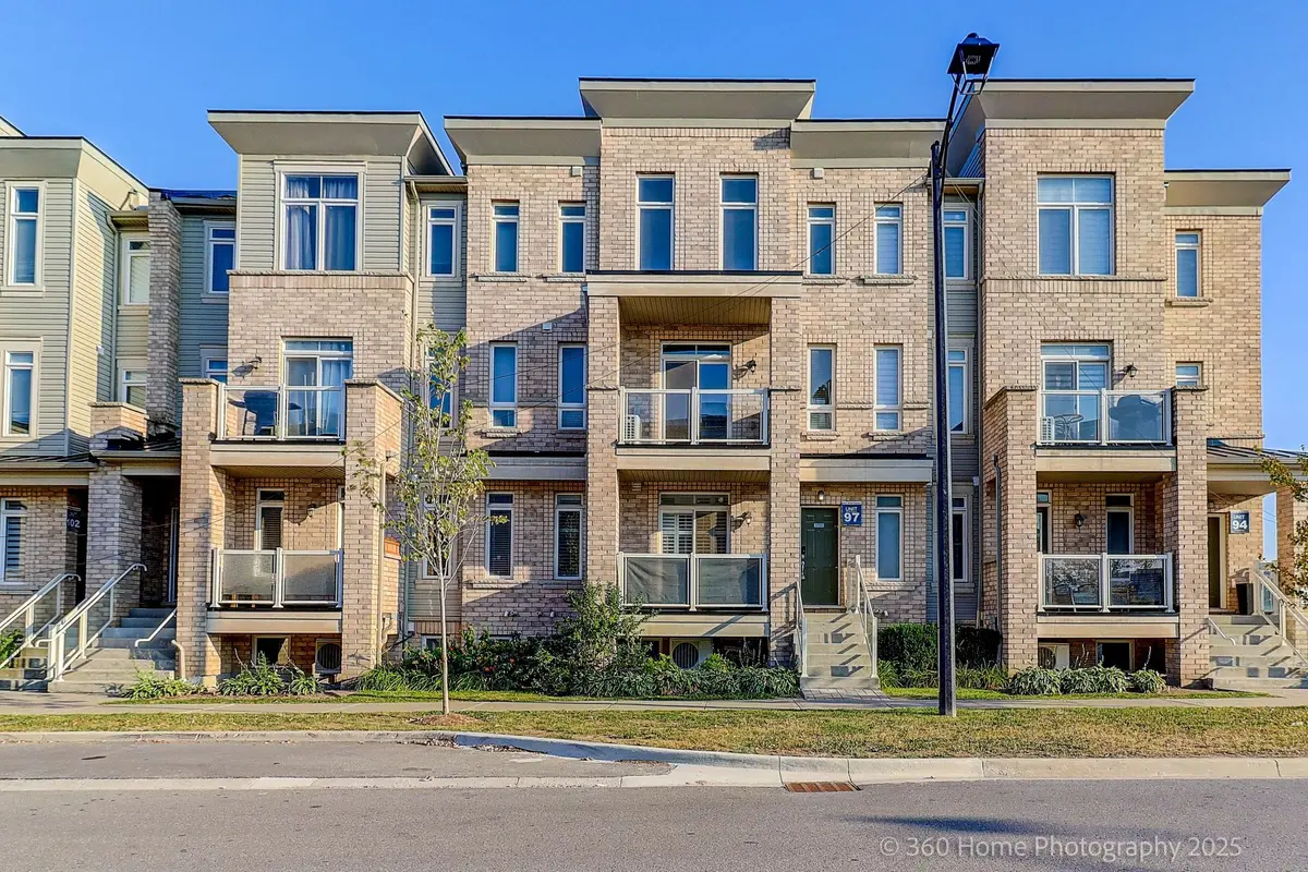 Pickering, ON L1X 0E4,1757 Rex Heath DR