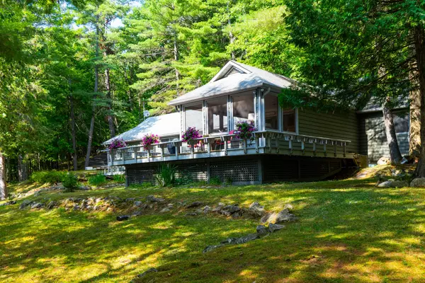 Muskoka Lakes, ON P0B 1G0,1205 Joe River RD #6