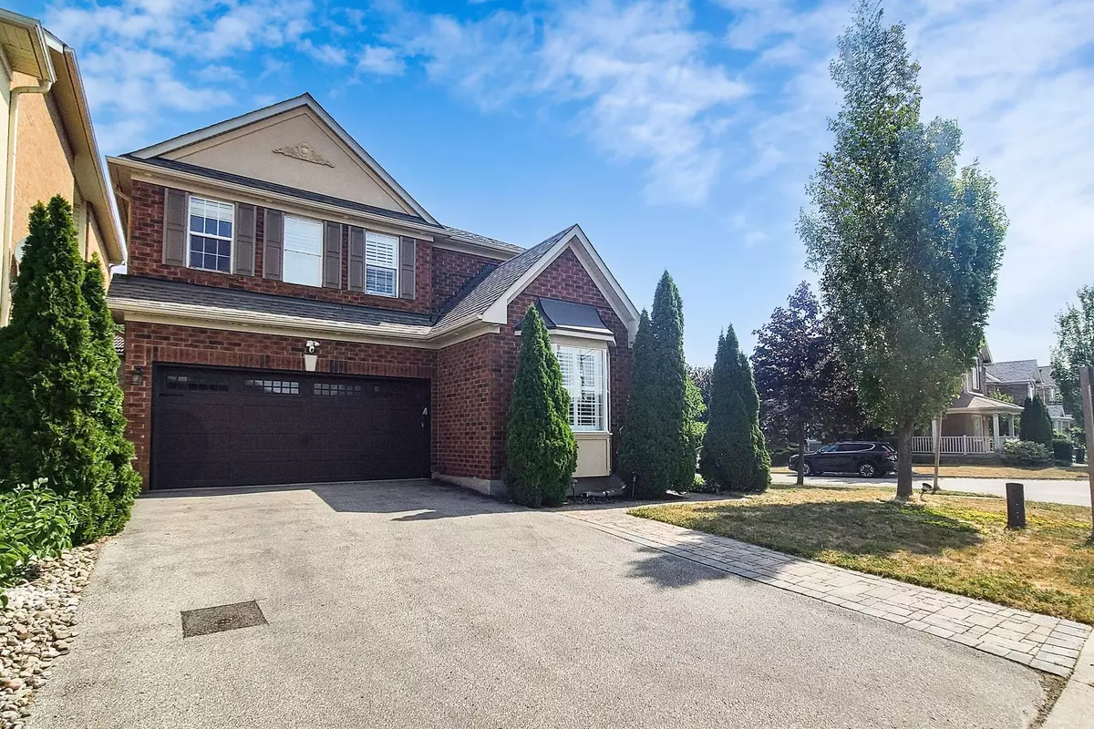 Mississauga, ON L5M 7Y8,3909 Mayla DR