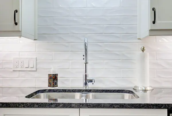 Tillsonburg, ON N4G 5H6,26 Edwin CRES