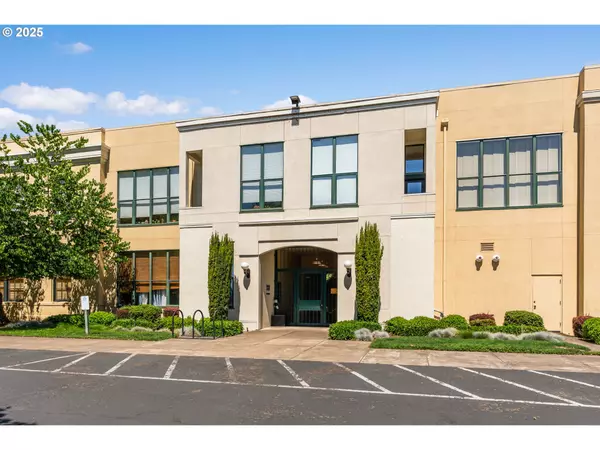 Eugene, OR 97402,650 W 12TH AVE #120