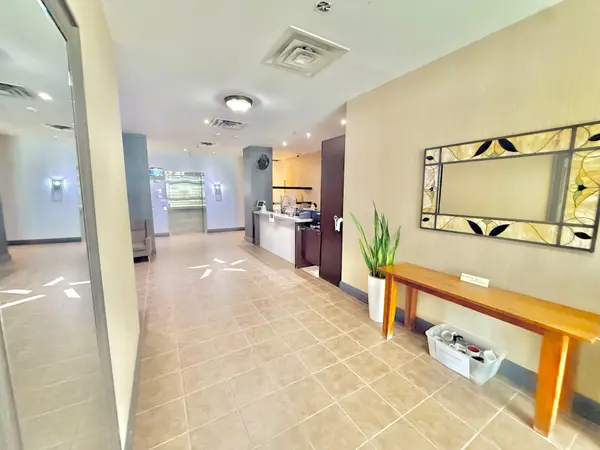 225 Wellesley ST E #208, Toronto C08, ON M4X 1X8