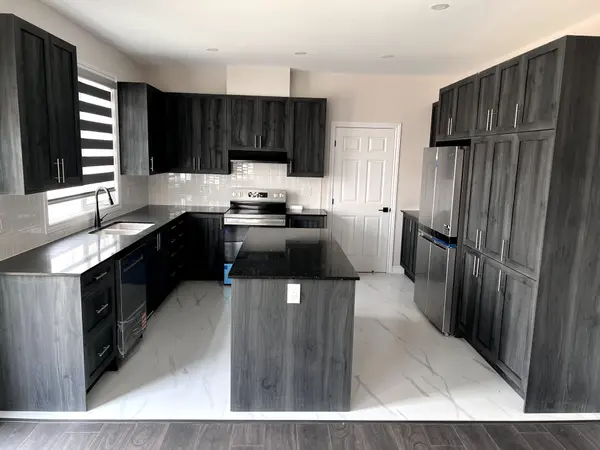 Barrhaven, ON K2J 0K6,808 Anemone Mews