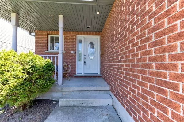 Stratford, ON N5A 7W8,83 Bell CT