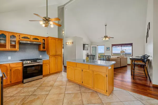 Naalehu, HI 96772,94-6458 MALULANI RD