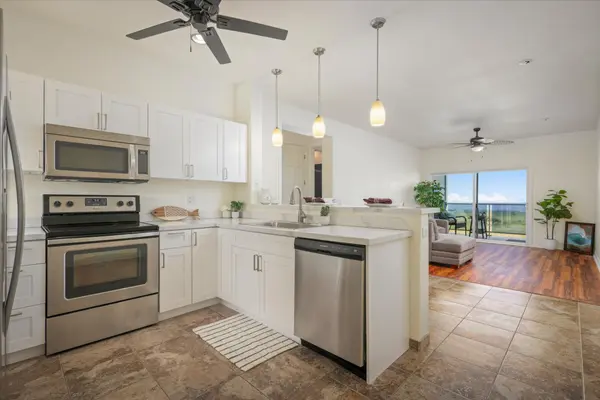 Kailua-kona, HI 96740,73-1114 NUUANU PL #L203