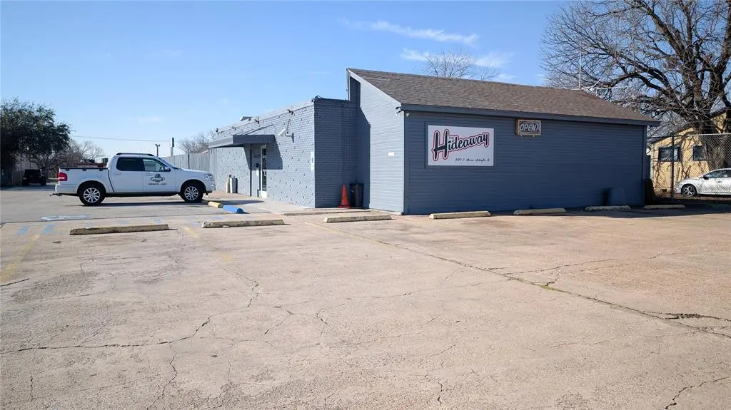 Arlington, TX 76010,3012 E Abram Street