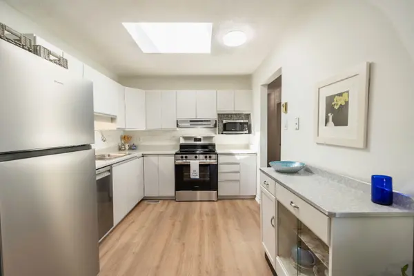 Collingwood, ON L9Y 4S2,64 Telfer RD