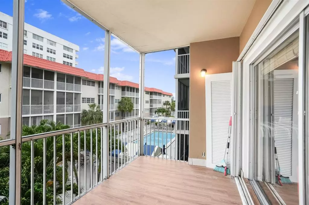 Hallandale Beach, FL 33009,2081 S Ocean Drive #310