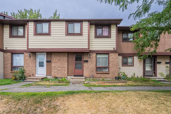 1461 Murdock Gate,  Cyrville - Carson Grove - Pineview,  ON K1J 8R4