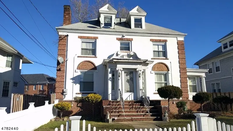 449 Union Ave, Elizabeth City, NJ 07208