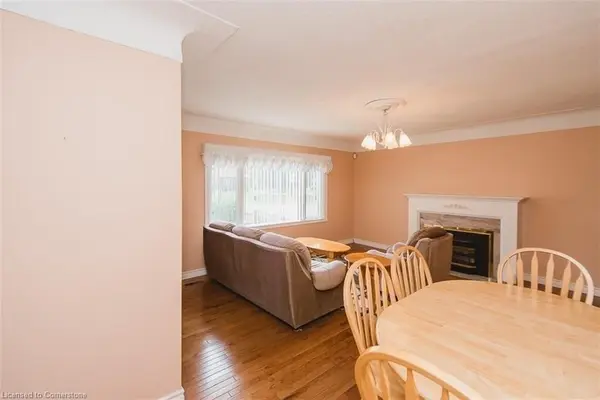 Hamilton, ON L8G 2R4,13 New Mountain RD