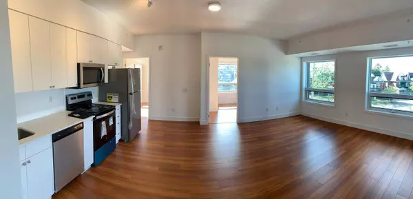 Brantford, ON N3T 2L3,1 WELLINGTON ST #308