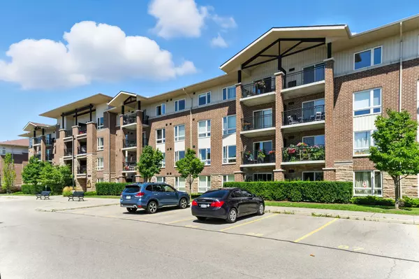 Guelph, ON N1L 0L2,45 Kingsbury SQ #207